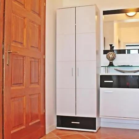 In With Sea View, Balcony, Air Conditioning, Wifi Zambratija (Istria)